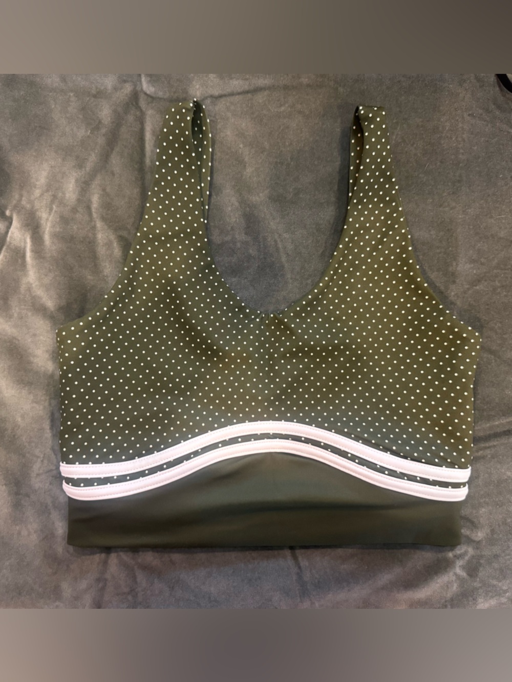 Wilo Green and White Polka Dot Sports Bra- Size Mediumq